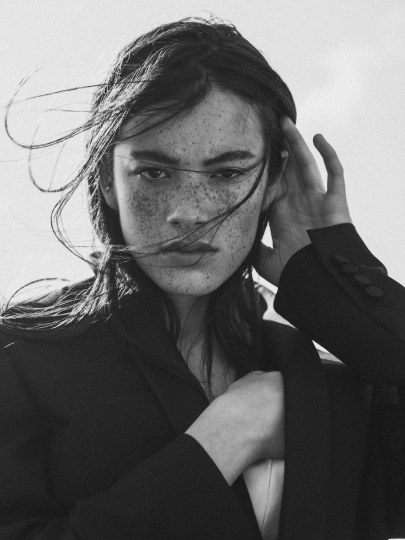 Dantè Kedde captured by Hein Gijsbers, Styling Roel Schagen & Hair & Make-up Ingrid van Hemert 