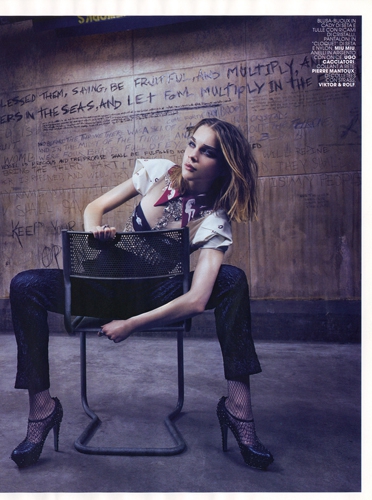 Kim Noorda   Marieclaire Italy March 2010  Photographer Jacques Olivar 