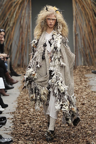 Annemara Post  Shows Winter 2010/2011 