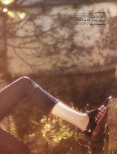 Kim Noorda &nbsp; Vogue Turykey Mai 2010  photographer Laura Sciacovelli 