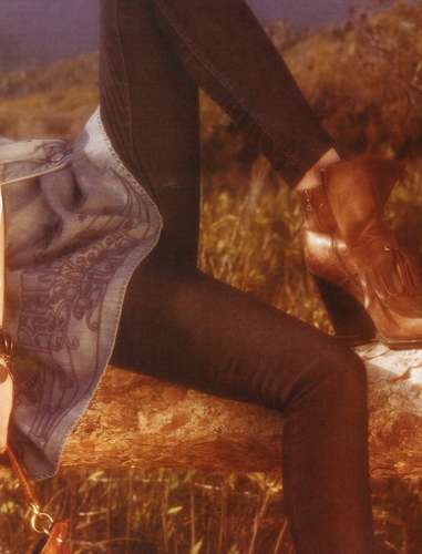 Kim Noorda &nbsp; Vogue Turykey Mai 2010  photographer Laura Sciacovelli 