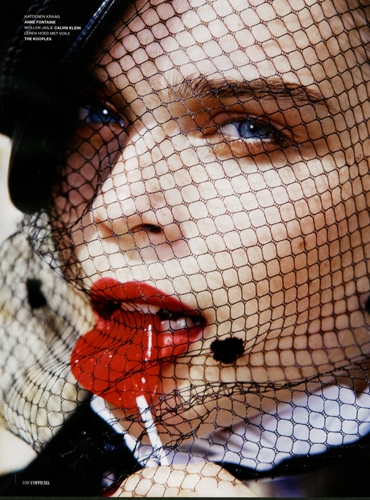 Kim Noorda  L’Officiel Dutch September 2010 photographer Giulia Noni 