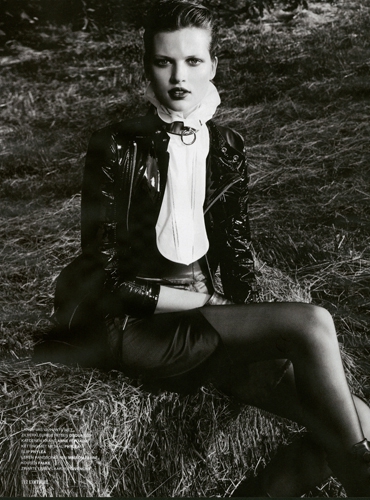 Kim Noorda  L’Officiel Dutch September 2010 photographer Giulia Noni 