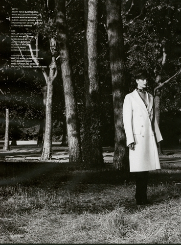 Kim Noorda  L’Officiel Dutch September 2010 photographer Giulia Noni 