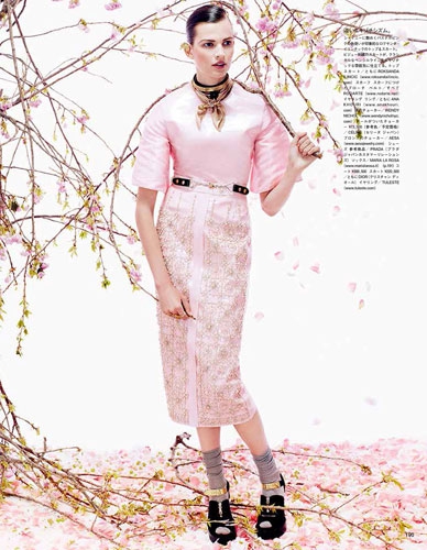 Bette Franke  for Vogue Japan August 2013 photographer Sharif Hamza 